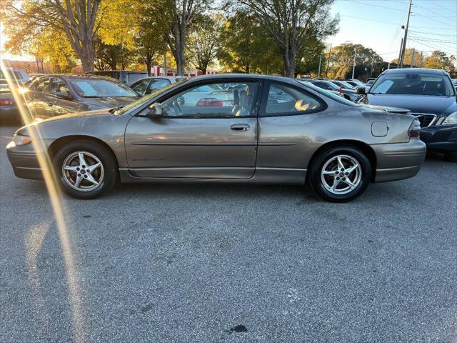 used 2000 Pontiac Grand Prix car, priced at $2,998