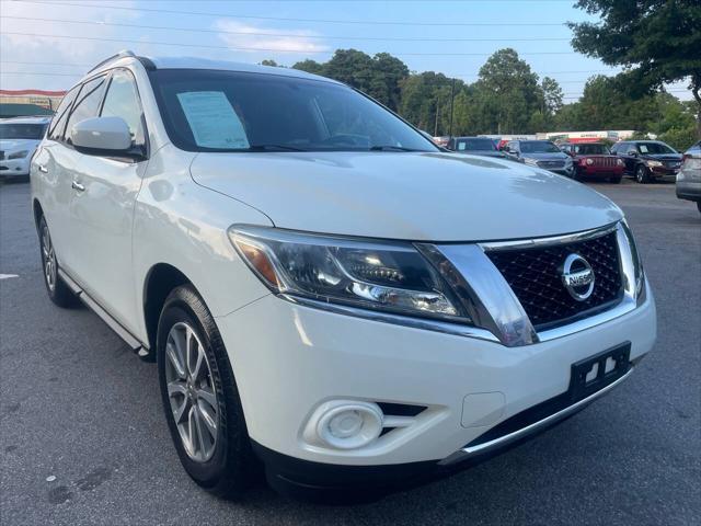 used 2016 Nissan Pathfinder car, priced at $8,998