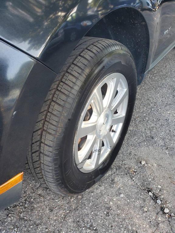 used 2010 Lincoln MKX car, priced at $5,500