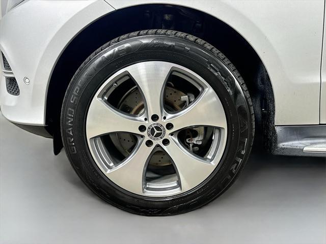 used 2019 Mercedes-Benz GLE 400 car, priced at $22,294