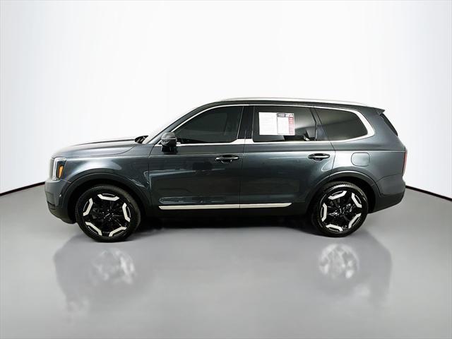 used 2024 Kia Telluride car, priced at $38,435