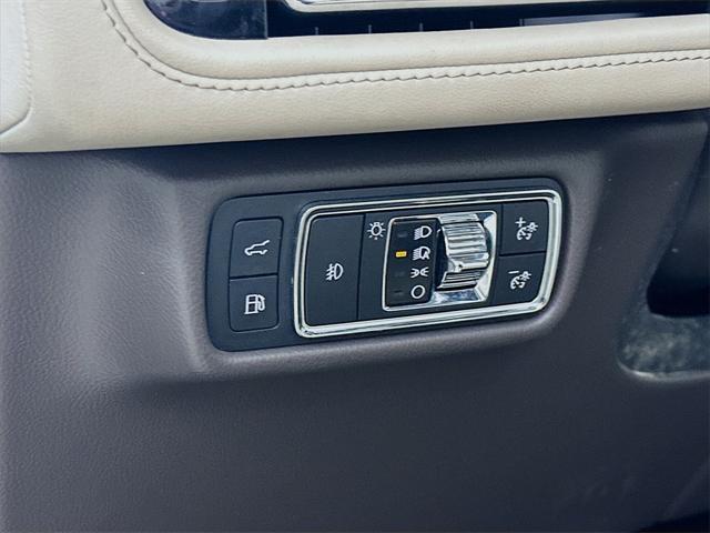 used 2021 Lincoln Aviator car, priced at $28,800