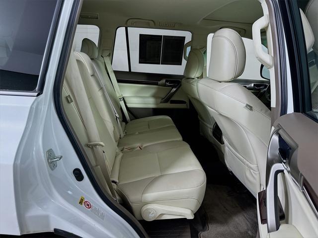 used 2018 Lexus GX 460 car, priced at $33,421