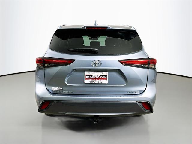 used 2020 Toyota Highlander car, priced at $32,999