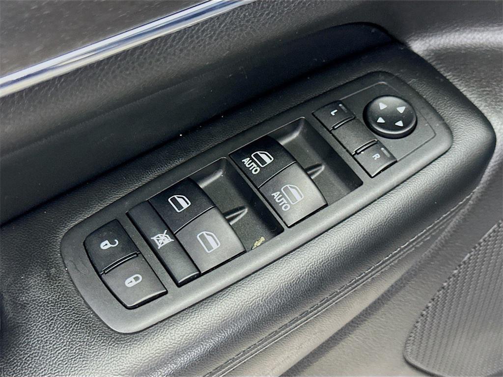 used 2018 Jeep Grand Cherokee car, priced at $17,900