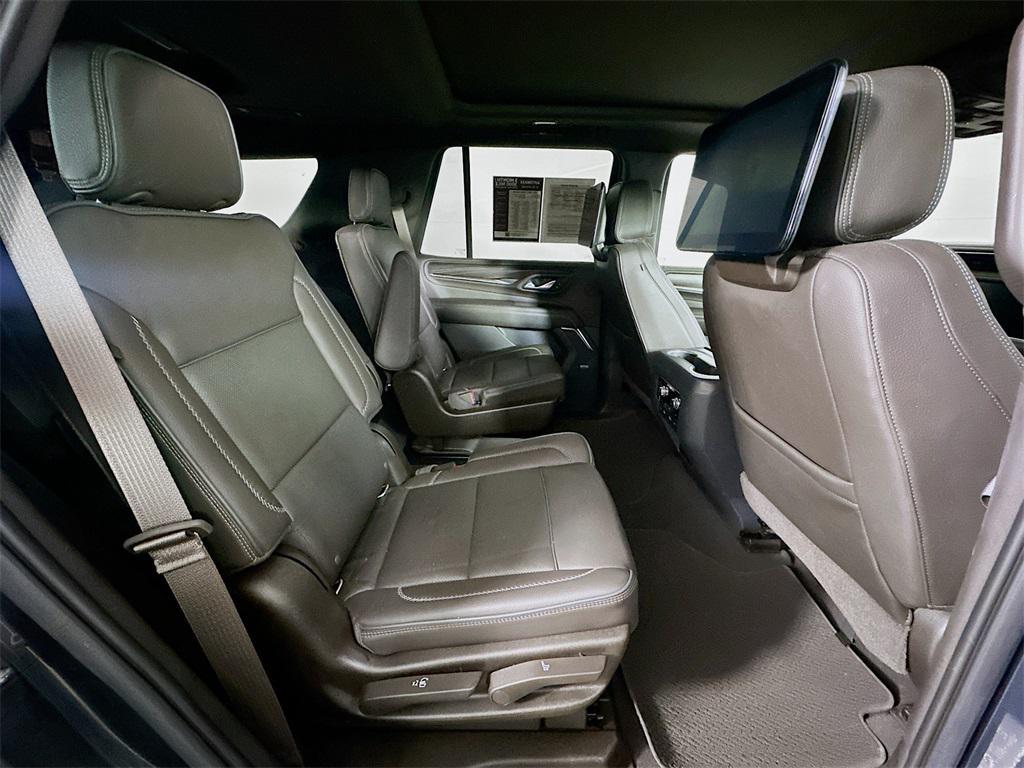 used 2021 GMC Yukon car, priced at $43,356