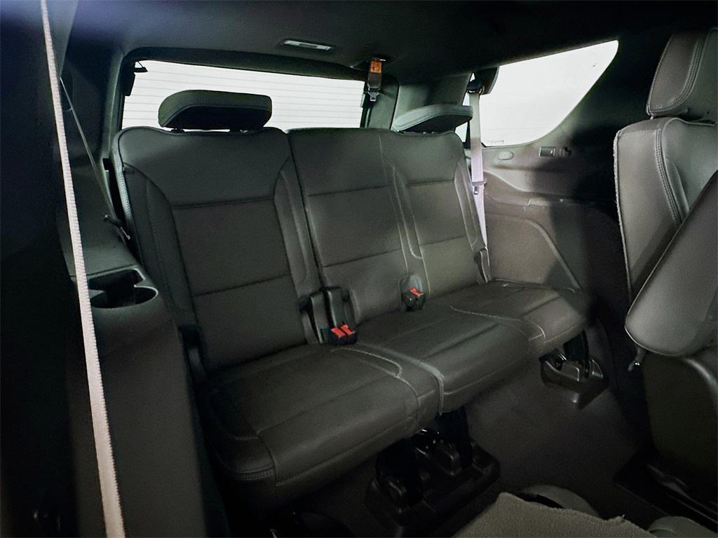 used 2021 GMC Yukon car, priced at $43,356