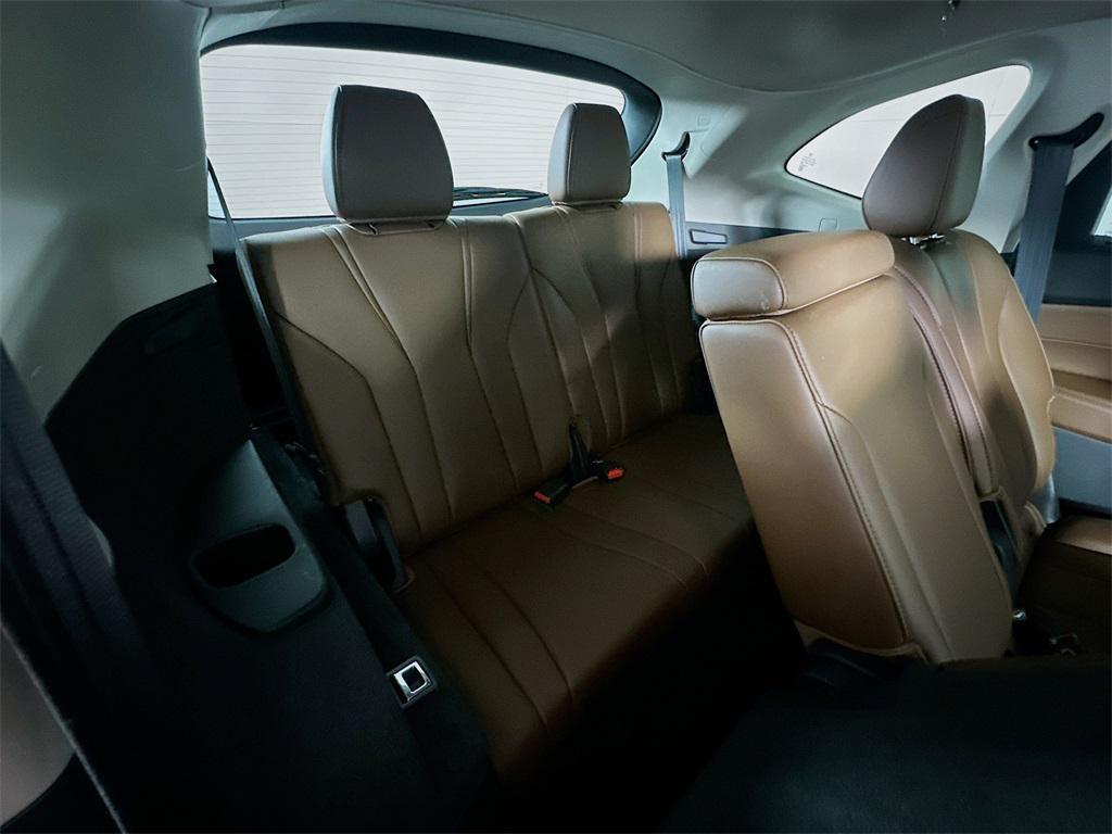 used 2024 Acura MDX car, priced at $44,400