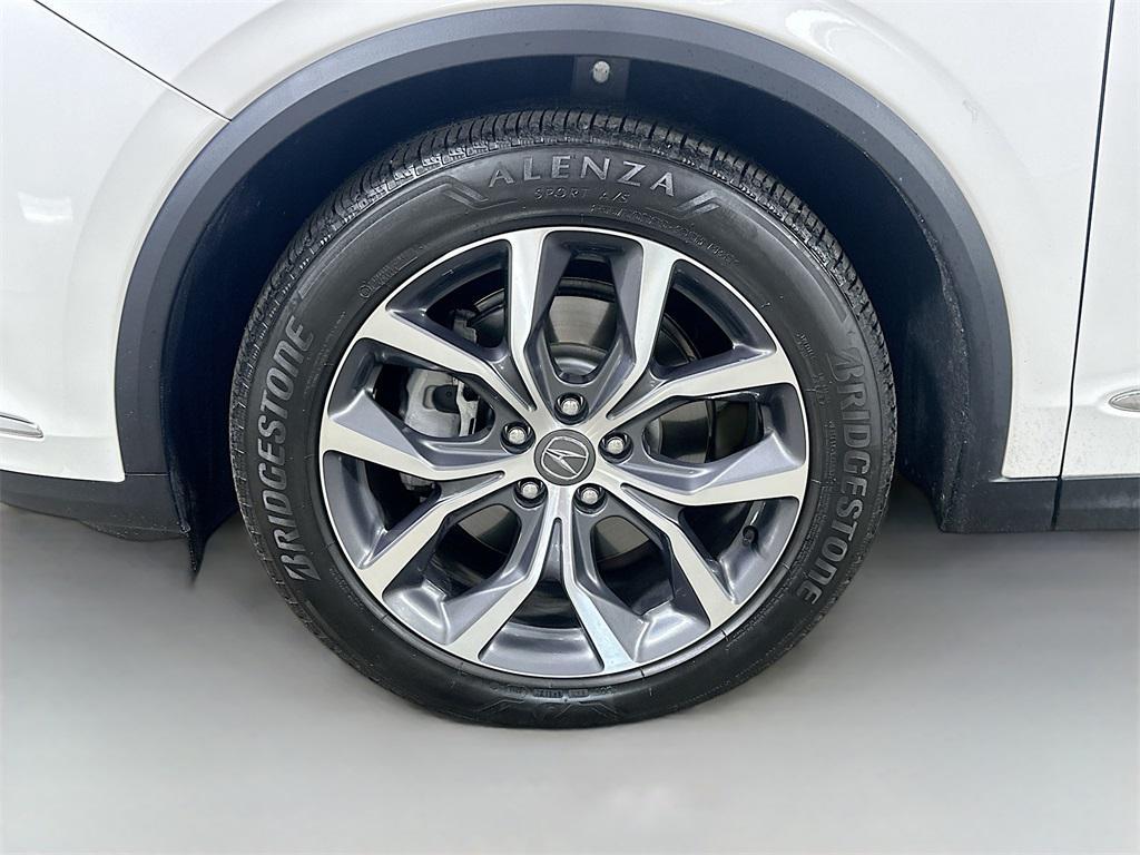 used 2024 Acura MDX car, priced at $44,400