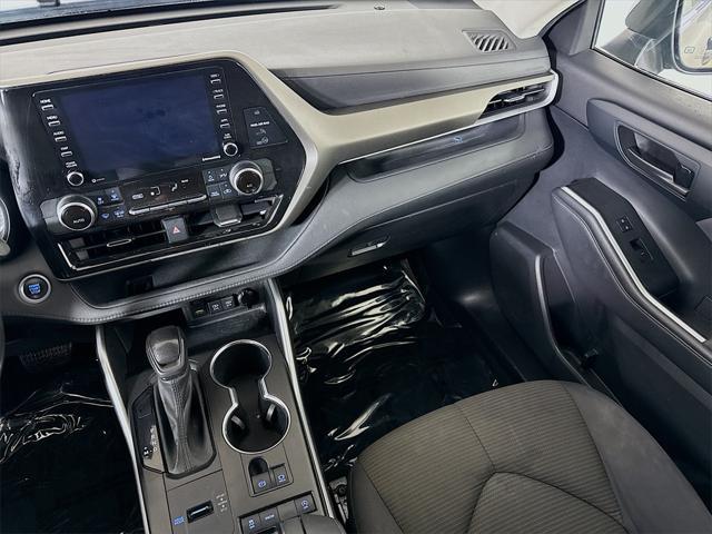 used 2021 Toyota Highlander car, priced at $21,300
