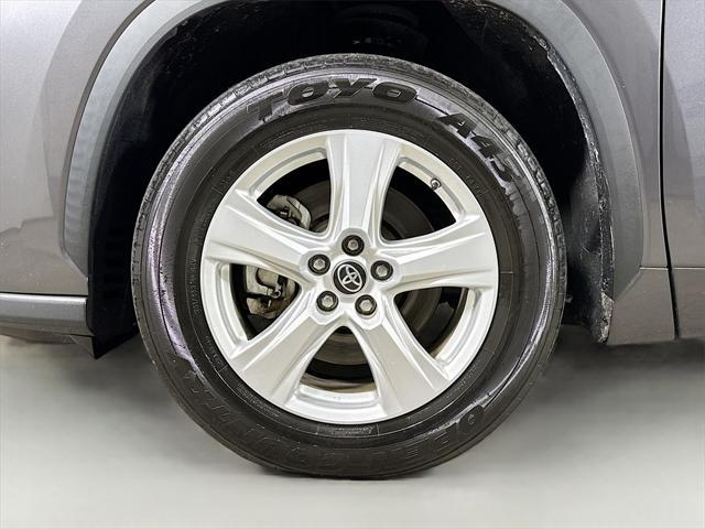 used 2021 Toyota Highlander car, priced at $21,300