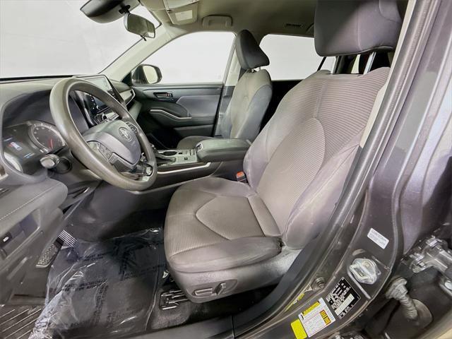 used 2021 Toyota Highlander car, priced at $21,300