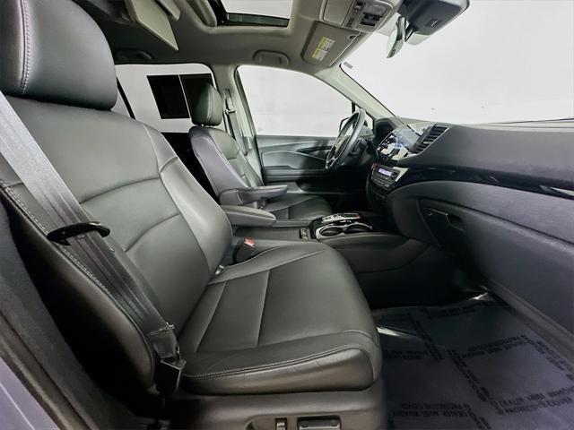 used 2022 Honda Pilot car, priced at $35,221