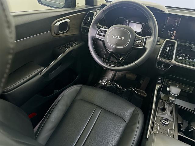 used 2023 Kia Sorento car, priced at $30,799