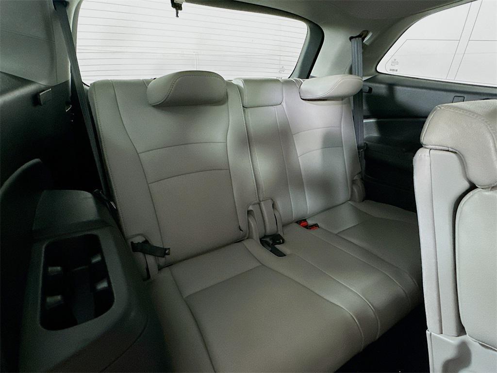 used 2016 Honda Pilot car, priced at $15,987