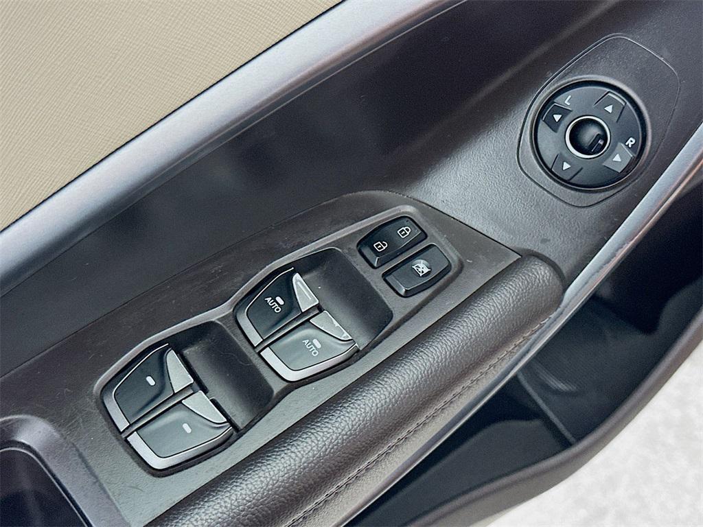 used 2018 Hyundai Santa Fe Sport car, priced at $14,900