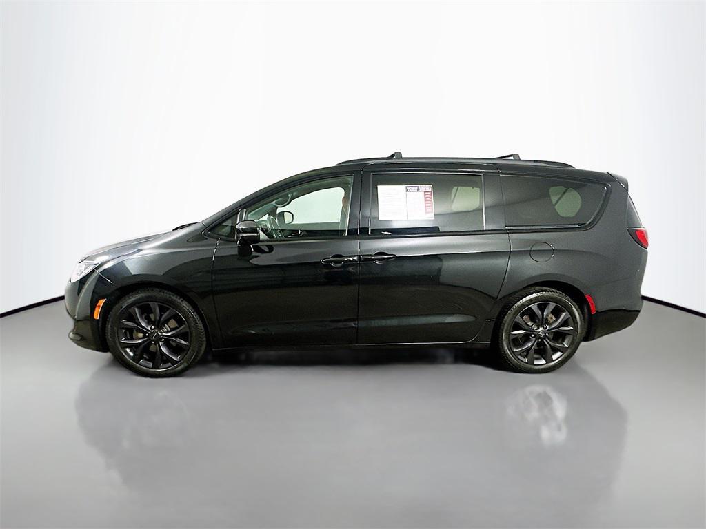 used 2020 Chrysler Pacifica car, priced at $21,515