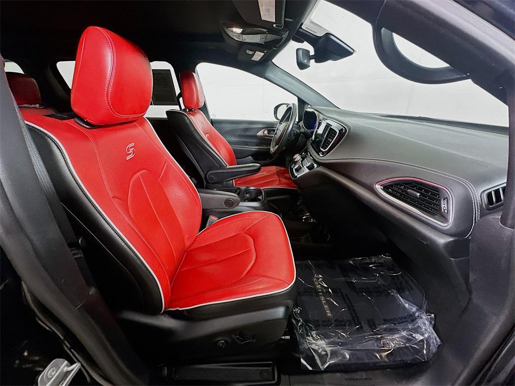 used 2020 Chrysler Pacifica car, priced at $21,515