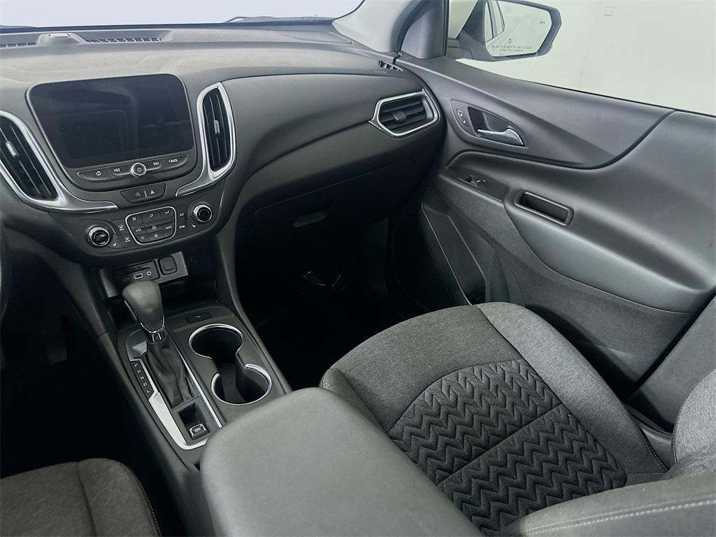 used 2022 Chevrolet Equinox car, priced at $18,999
