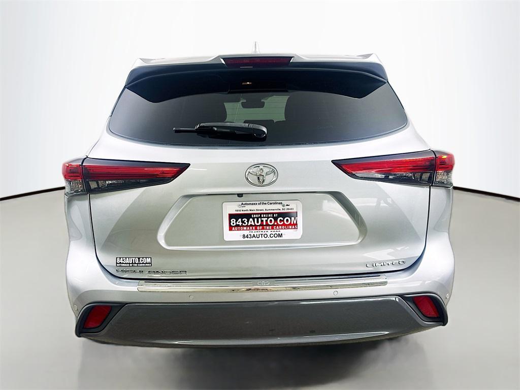 used 2021 Toyota Highlander car, priced at $30,755