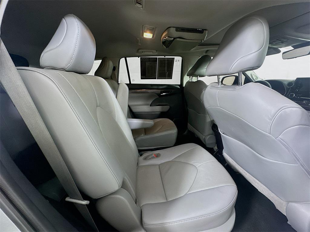 used 2021 Toyota Highlander car, priced at $30,755