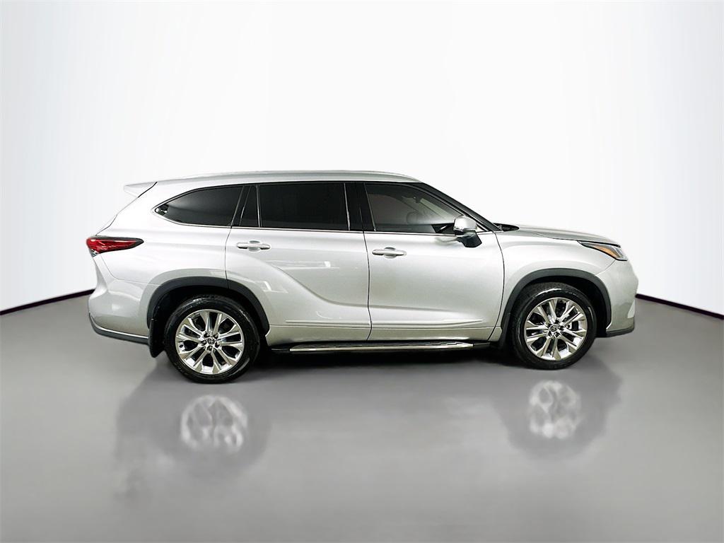 used 2021 Toyota Highlander car, priced at $30,755