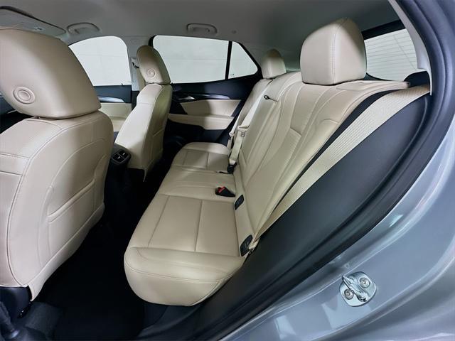 used 2025 Buick Envision car, priced at $34,242