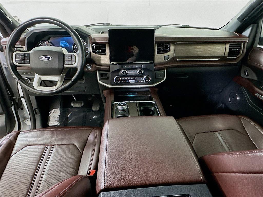 used 2023 Ford Expedition car, priced at $38,899