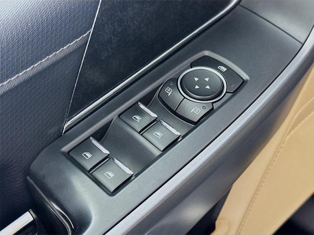 used 2021 Ford F-150 car, priced at $36,418