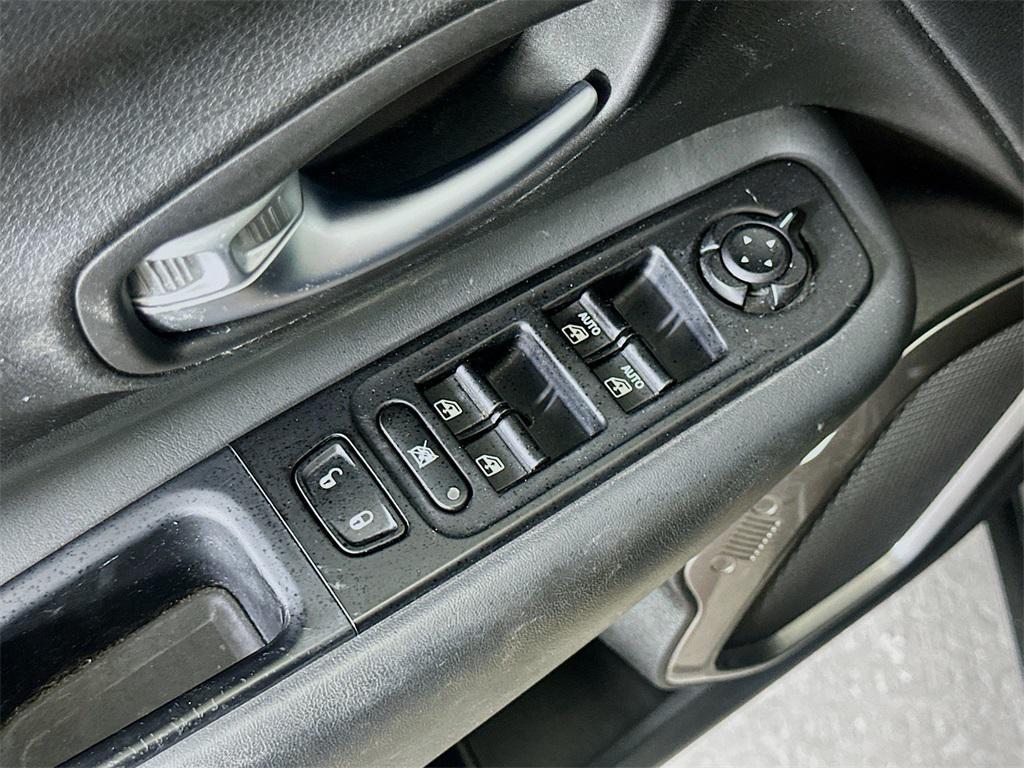 used 2022 Jeep Renegade car, priced at $16,999