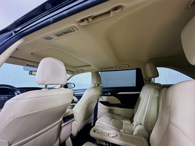 used 2016 Toyota Highlander car, priced at $17,995
