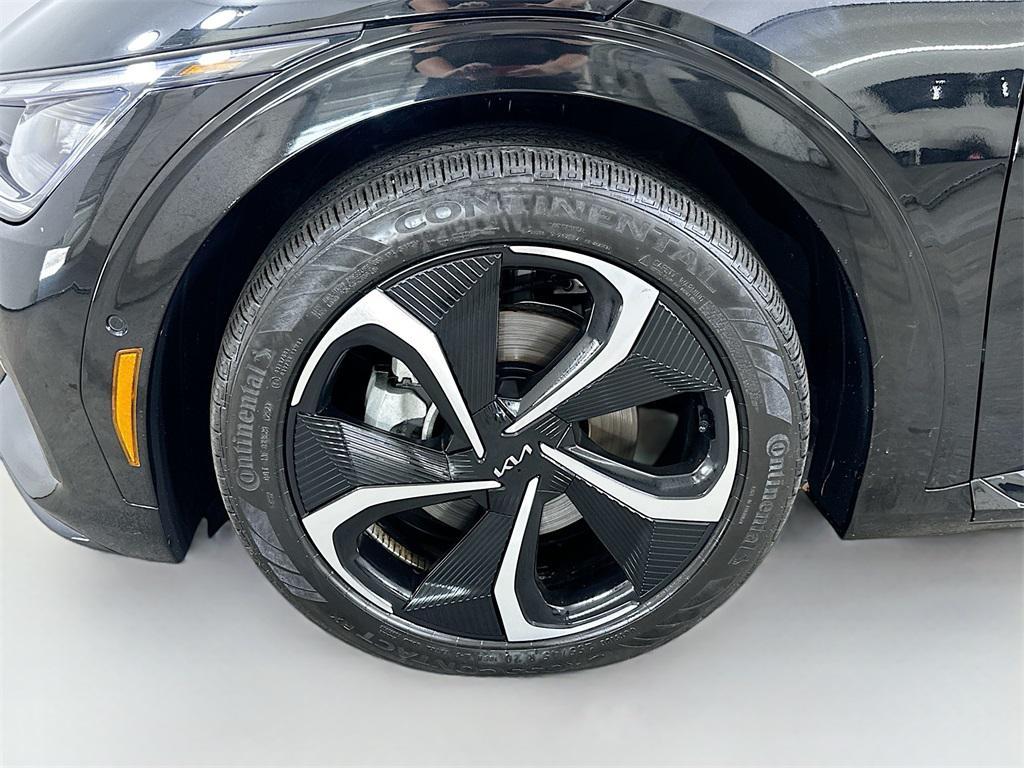 used 2024 Kia EV6 car, priced at $34,300