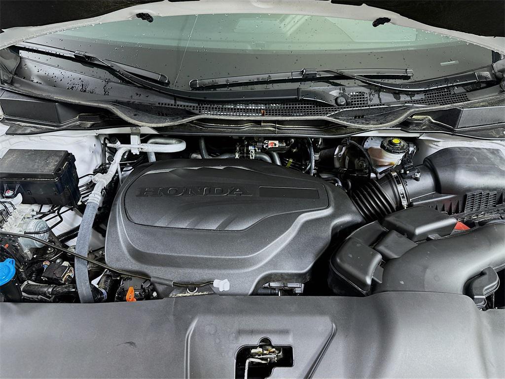 used 2025 Honda Odyssey car, priced at $44,500