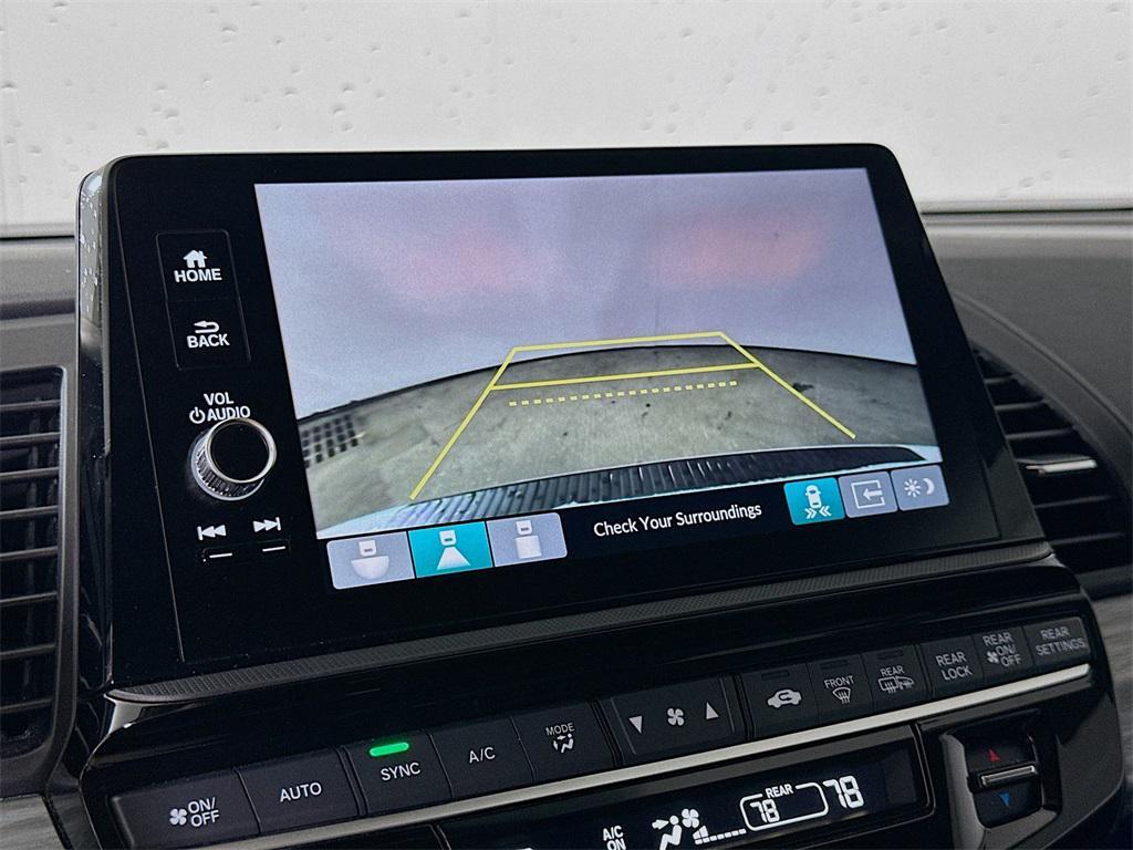 used 2025 Honda Odyssey car, priced at $44,500
