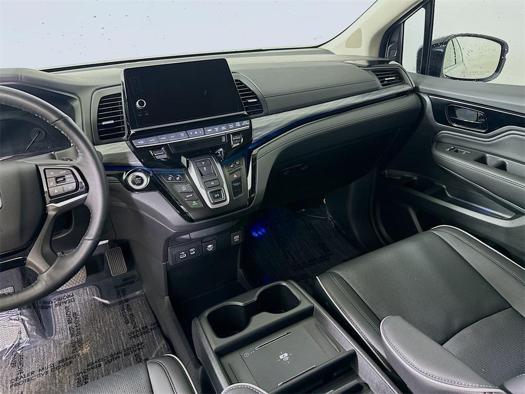 used 2025 Honda Odyssey car, priced at $44,500