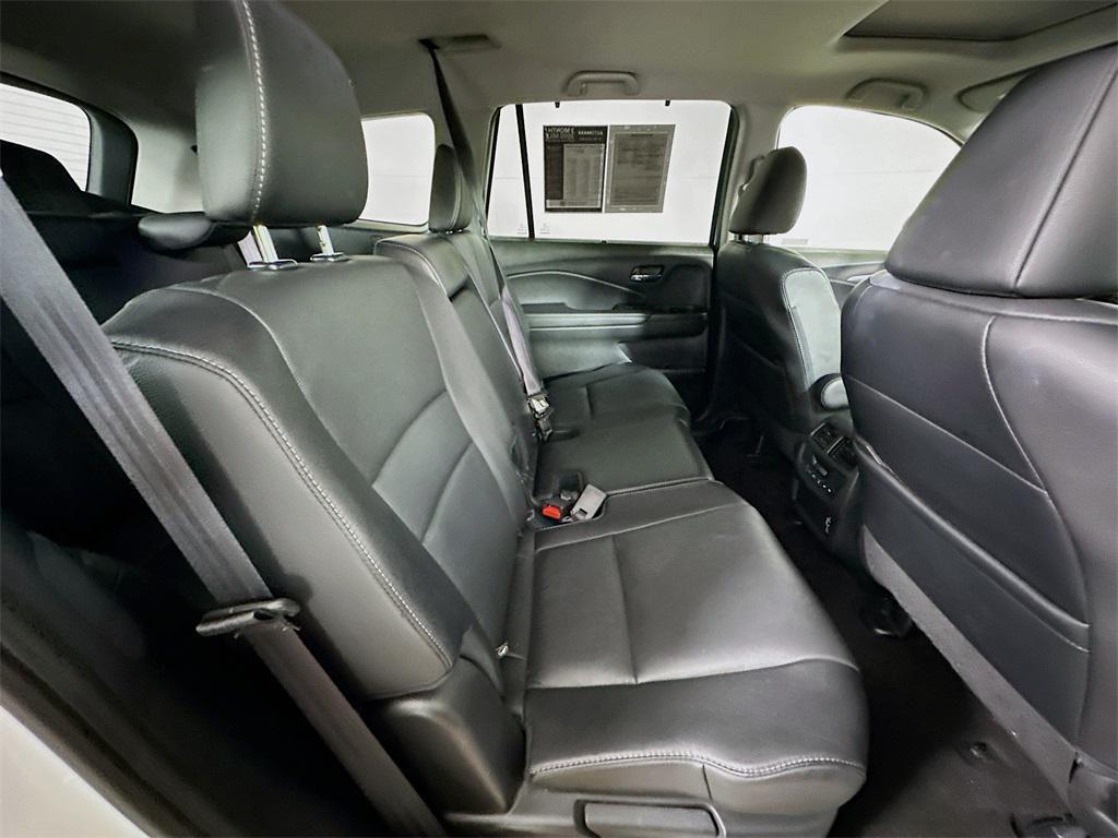 used 2022 Honda Pilot car, priced at $24,200