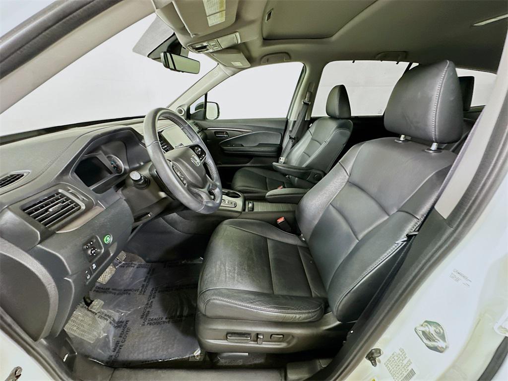 used 2022 Honda Pilot car, priced at $24,200