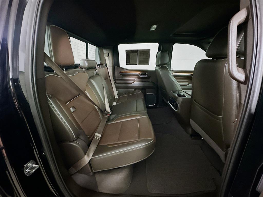 used 2022 GMC Sierra 1500 car, priced at $45,377