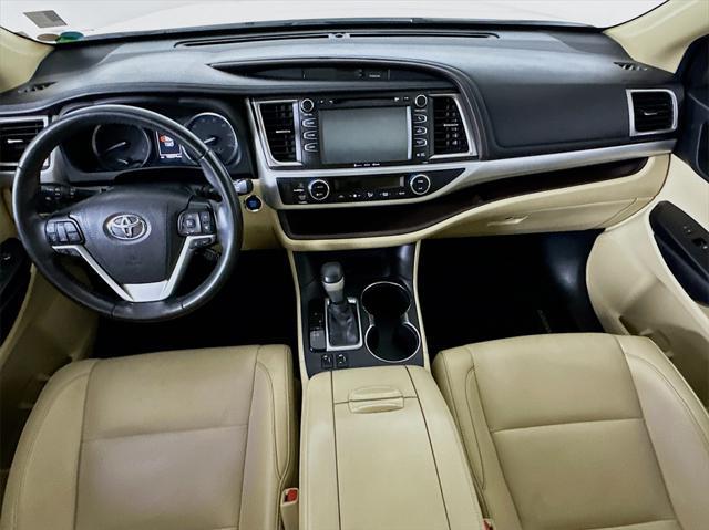 used 2019 Toyota Highlander car, priced at $21,489