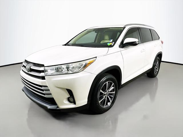 used 2019 Toyota Highlander car, priced at $21,489