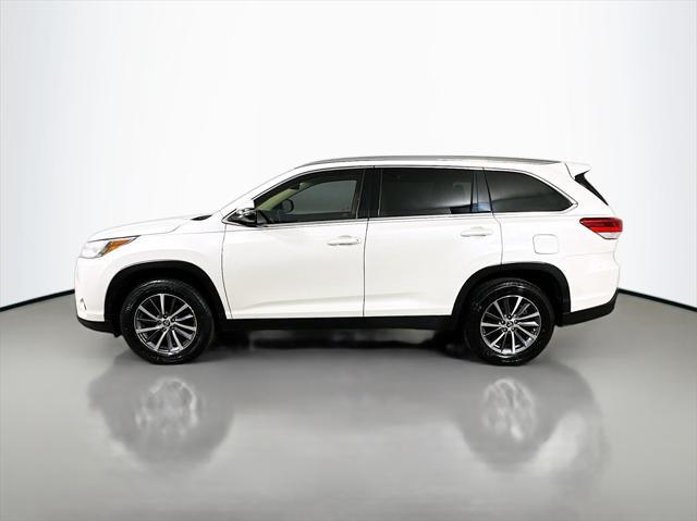 used 2019 Toyota Highlander car, priced at $21,489