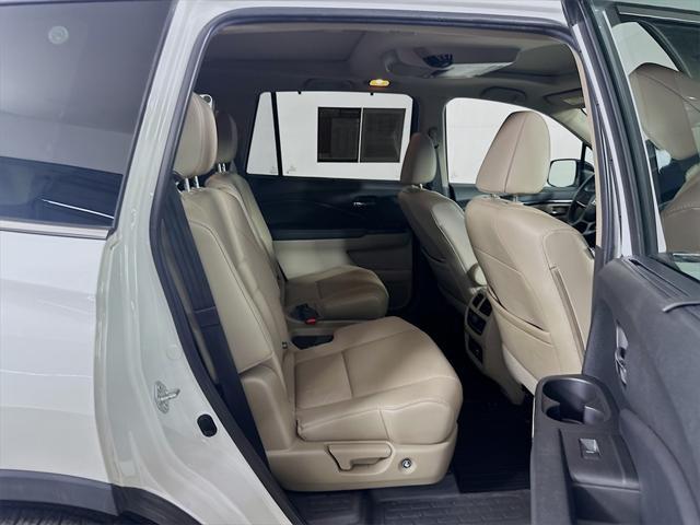 used 2021 Honda Pilot car, priced at $30,533