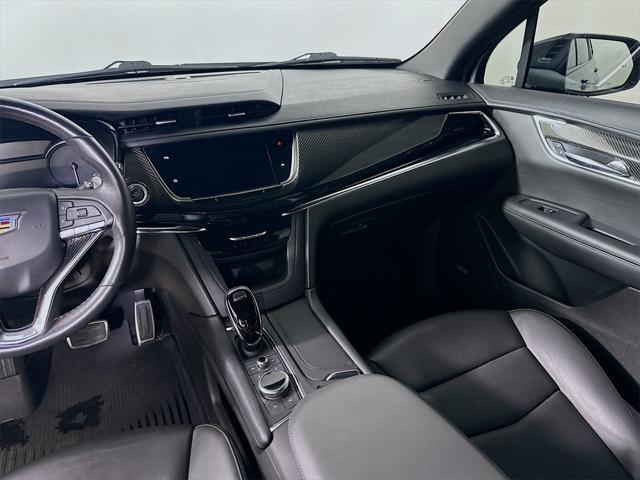 used 2021 Cadillac XT6 car, priced at $32,989