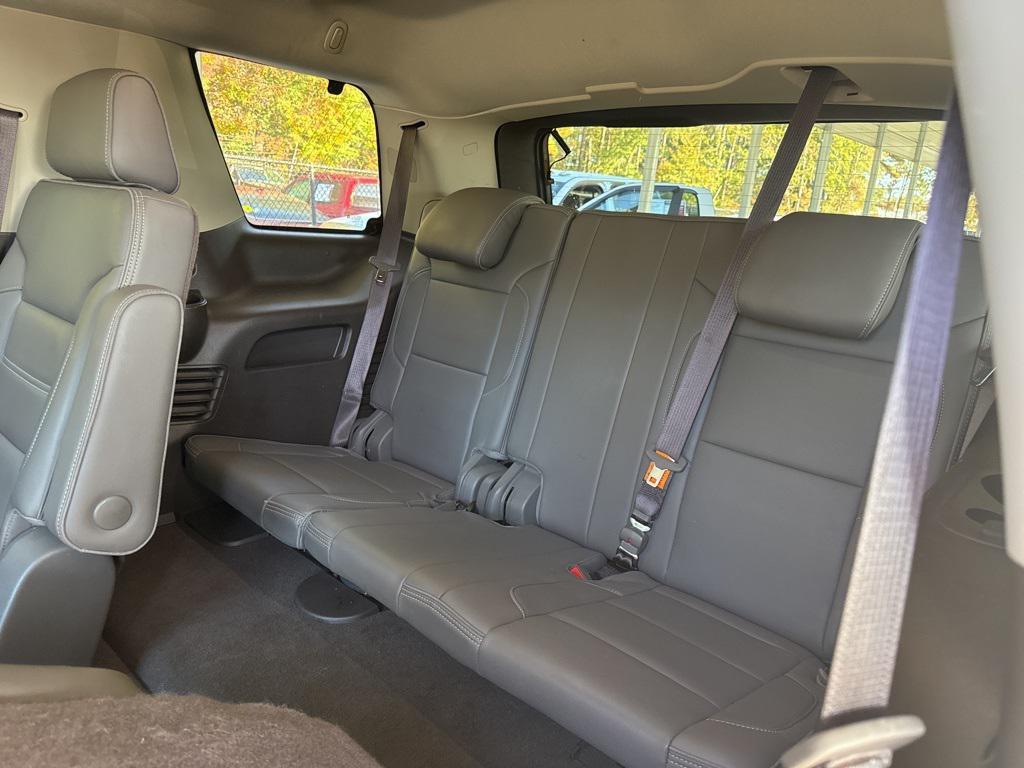 used 2019 GMC Yukon car, priced at $33,996