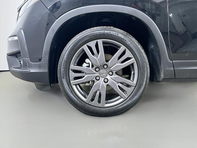 used 2022 Honda Pilot car, priced at $30,990