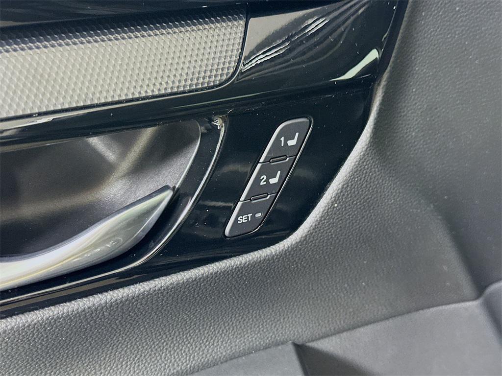 used 2023 Honda CR-V car, priced at $28,999