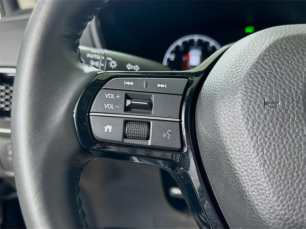 used 2023 Honda CR-V car, priced at $28,999