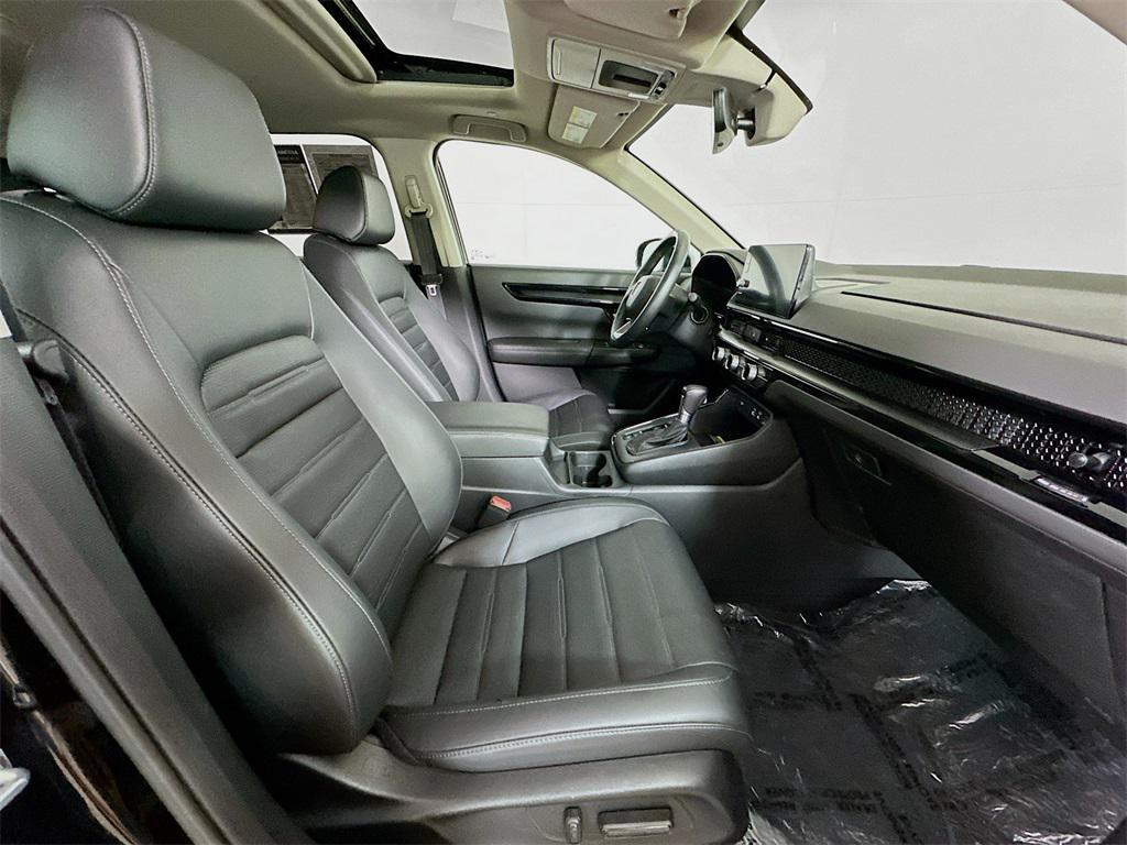 used 2023 Honda CR-V car, priced at $28,999
