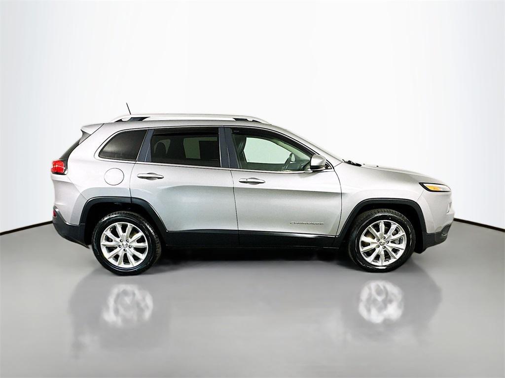 used 2016 Jeep Cherokee car, priced at $13,144
