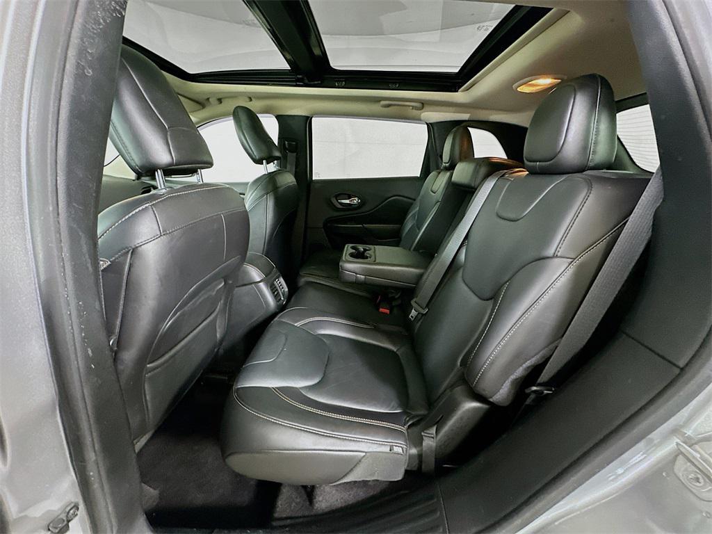 used 2016 Jeep Cherokee car, priced at $13,144